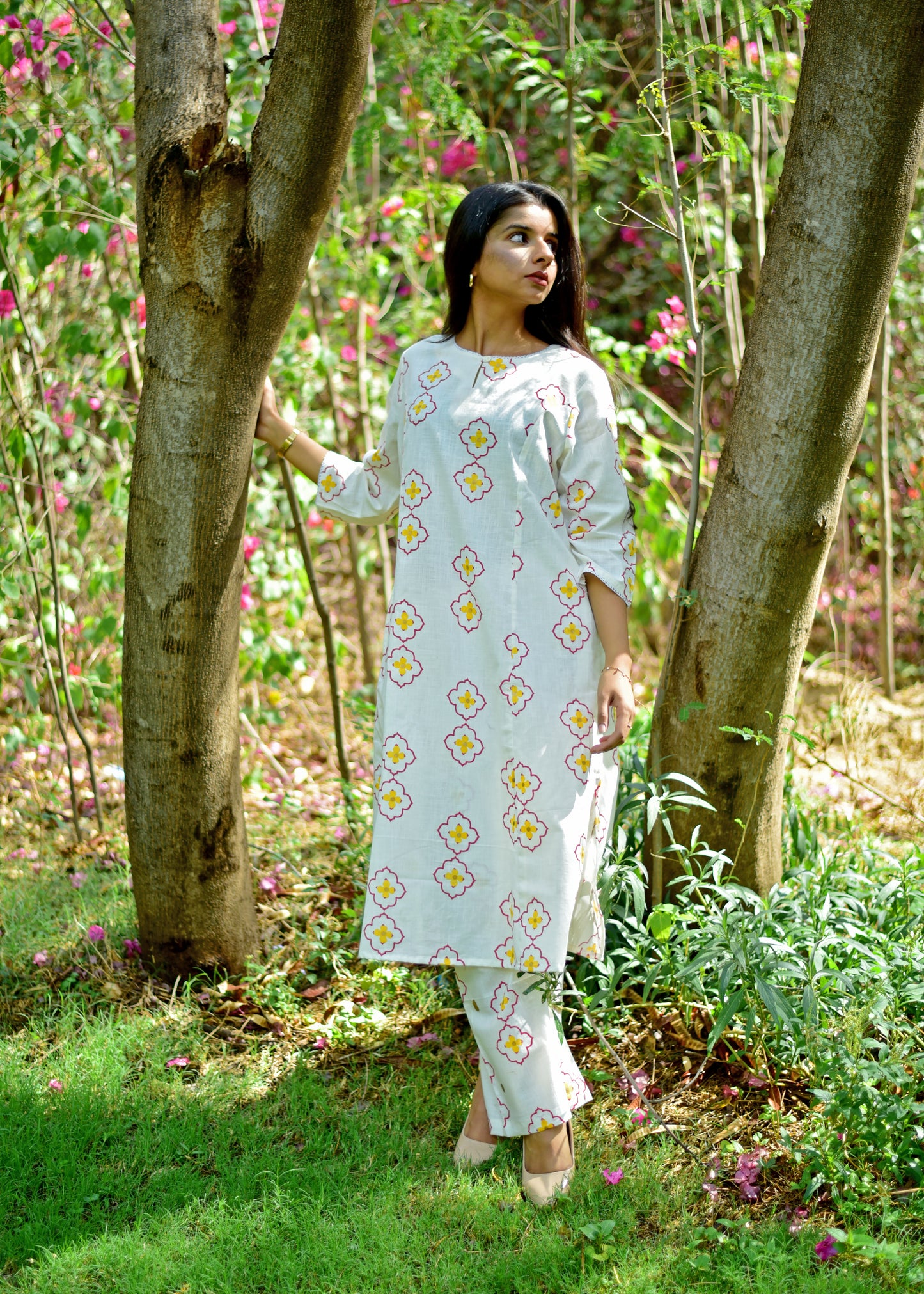 RAYON SLUB WHITE A-LINE KURTA & PALAZZO SET