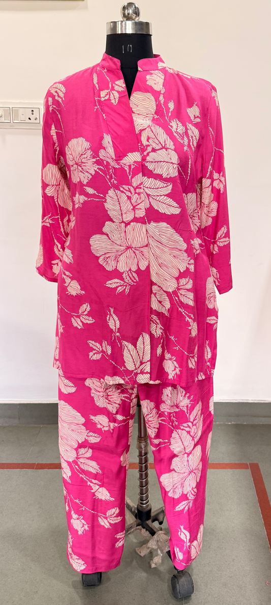 DARK PINK FLORAL PRINT